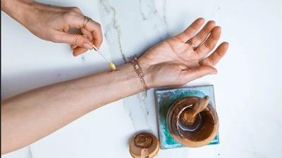 عسل برای درمان خانگی سوختگی مفید است