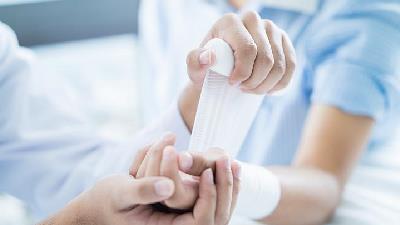 چه چیزهایی برای درمان فوری سوختگی مفید است