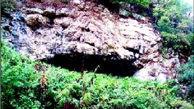 غار دانیال یک غار آبی در تنکابن استان مازندران است