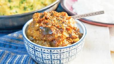 شیرازی ها ترشی لیته بادمجان را خیلی خوشمزه درست می کنند