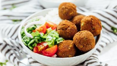 کوفته عدس را بدون گوشت بپزید