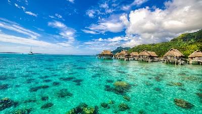 دلیل انتخاب پلی نزی به عنوان زیباترین منطقه جهان چیست