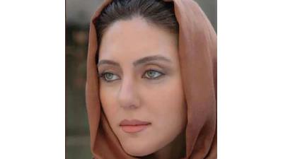 مهسا کرامتی بازیگر نقش رویا در سریال آتش سرد