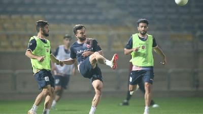 پرسپولیس در این فصل در خط میانی مشکل دارد