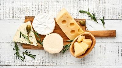 با فواید مصرف پنیر آشنا شوید