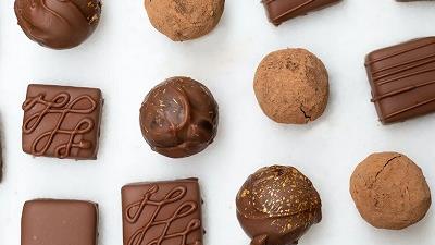 روش تهیه شکلات خانگی با طعم نعناع را یاد بگیرید