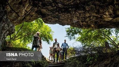 غار هوتو در شهرستان بهشهر استان ماندران قرار گرفته است