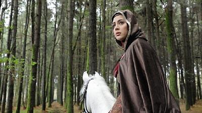 میترا رفیع بازیگر نقش گلنار در سریال گیلدخت