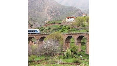 از گرگان با قطار به مشهد سفر کنید