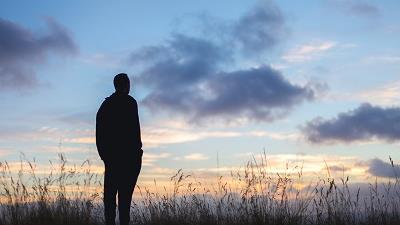 چگونه می توانیم زندگی آرام و شاد داشته باشیم