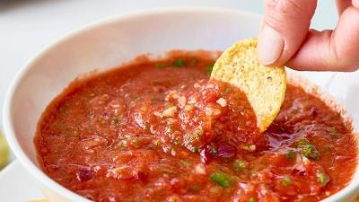 سس سالسا را با چی می خورند