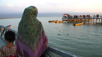 اسکله بندر ترکمن بسیار تماشایی است