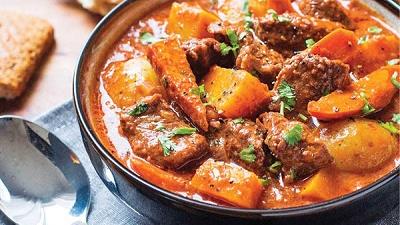 طرز تهیه و دستور پخت خوراک گوشت و سبزیجات آب پز چگونه است
