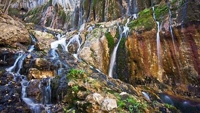 دشت ارژن چه دیدنی هایی دارد