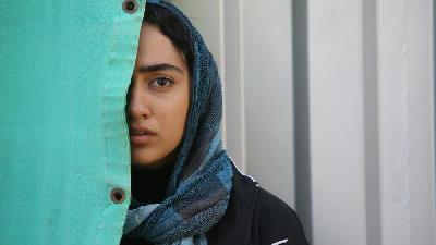 یاسمن معاوی بازیگر نقش فیروزه در سریال گیلدخت