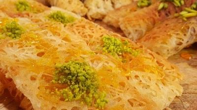 طرز تهیه و دستور پخت رشته خشکار را یاد بگیرید