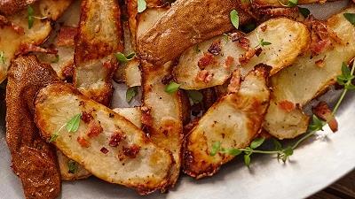 پوست سیب زمینی برای صورت چه فایده ای دارد