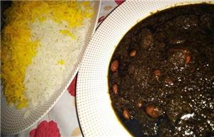 در قورمه چه سبزی هایی بریزیم