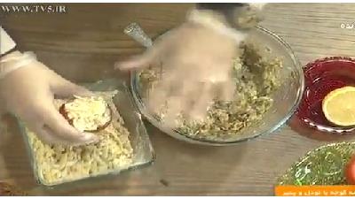 دلمه گوجه فرنگی را چطوری با پنیر پیتزا درست کنیم