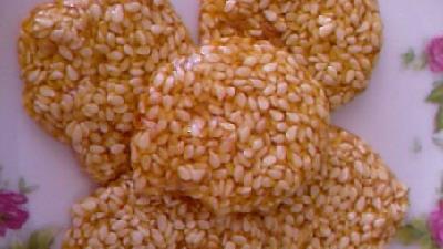 سوهان عسلی و کنجدی را چطور درست می کنند