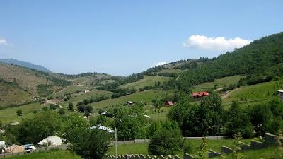 چگونه به مرزن آباد برویم