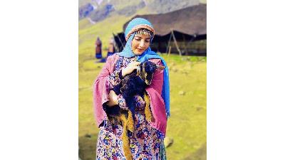  مریم موسویان بازیگر نقش جهان پسند در سریال آتش و باد