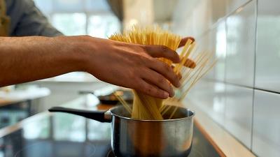 دلیل خمیر شدن ماکارونی چیست