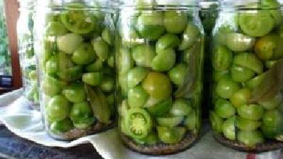 ترشی گوجه سبز را چطور درست کنیم