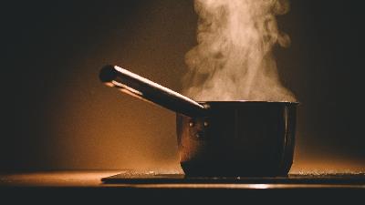 چه غذاهایی را نباید دوباره گرم کرد