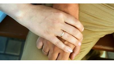 چرا زن به شوهر خود خیانت میکند ؟