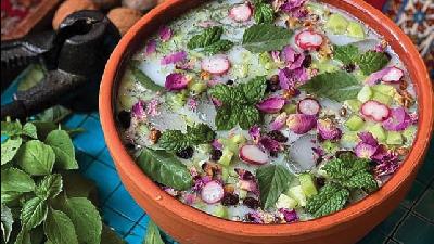 طرز تهیه آب دوغ خیار خوشمزه
