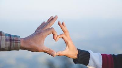 عشق زنان با مردان چه فرق هایی دارد