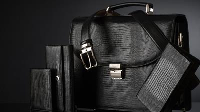 راهنمای خرید کیف مردانه چرم، نوع چرم