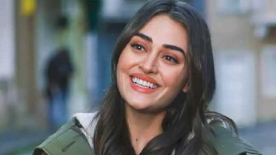 اسرا بیلگیچ، بازیگر ترکیه ای نقش سیبل در سریال رامو