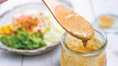 طرز تهیه سس ارده برای سالاد و فلافل چگونه است