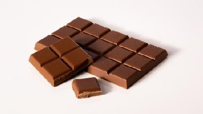 مزایای مصرف شکلات تلخ در دوران قاعدگی
