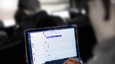 داشتن صفحه نمایشی با کیفیت برای استفاده زیاد بدون ایجاد اذیت چشمان