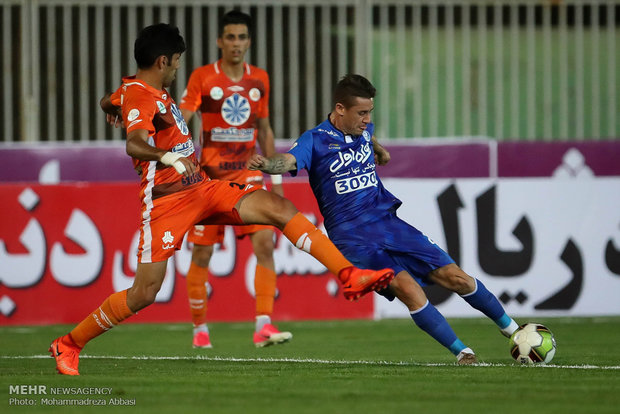 مجید نامجومطلق: استقلال مشکل تاکتیکی دارد