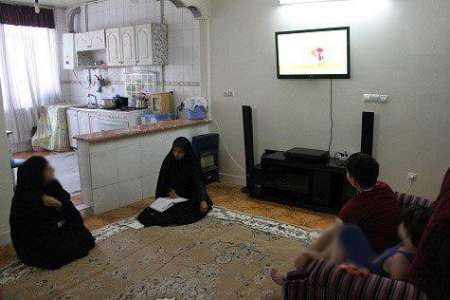 زنانی که آبروی‌شان را به دندان می‌گیرند