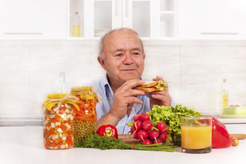 رژیم غذایی را با سن‌تان متناسب کنید