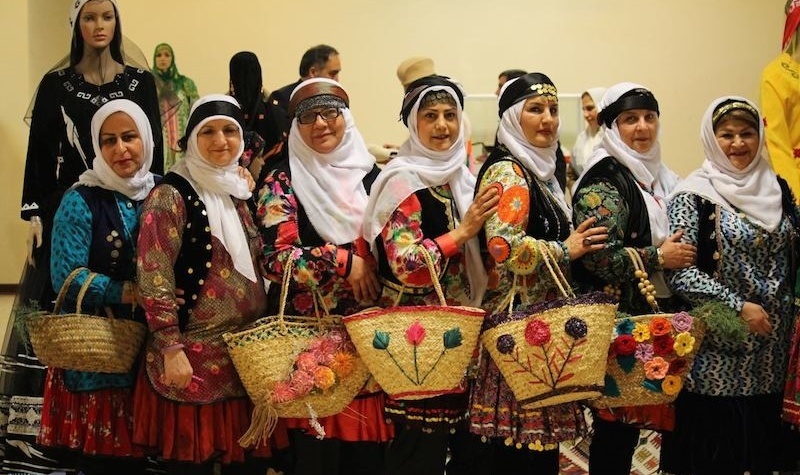 نمایشگاه لباس اقوام ایرانی برپا می شود