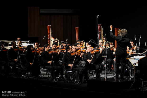 برنامه ارکستر سمفونیک تهران در تالار وحدت