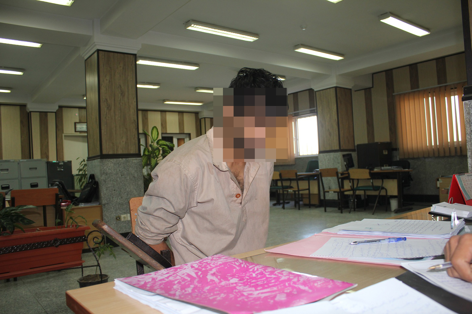 تعرض به بهانه مشاوره درسی