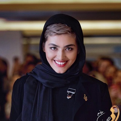 تحلیلی بر انتشار عکس‌های اینستاگرامی ریحانه پارسا