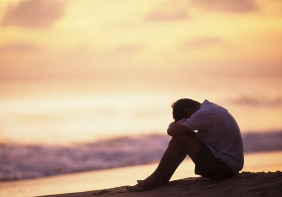 چرا احساس بدبختی می‌کنیم؟