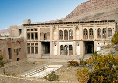 معرفی مکان‌های تاریخی و دیدنی شهر نراق در استان مرکزی