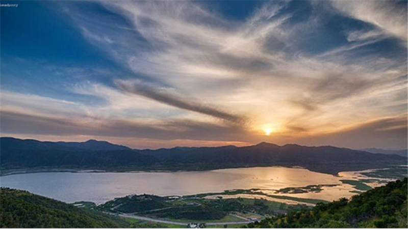 چرا و چگونه به دریاچه زیوار سفر کنیم؟+ آدرس و راه‌های دسترسی