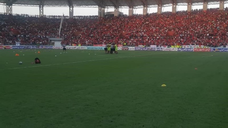 همه دلایل پیدا و پنهان به تعویق افتادن لیگ برتر فوتبال