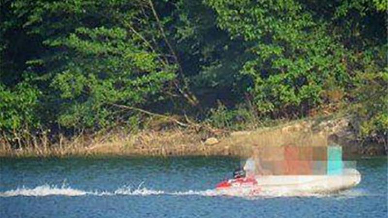 واکنش‌ها به قایق‌سواری هنجارشکنانه دختران در سد لفور مازندران