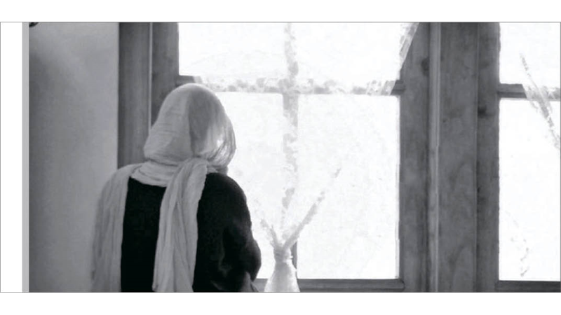 نقشه پلید مرد همسایه برای زن بیوه